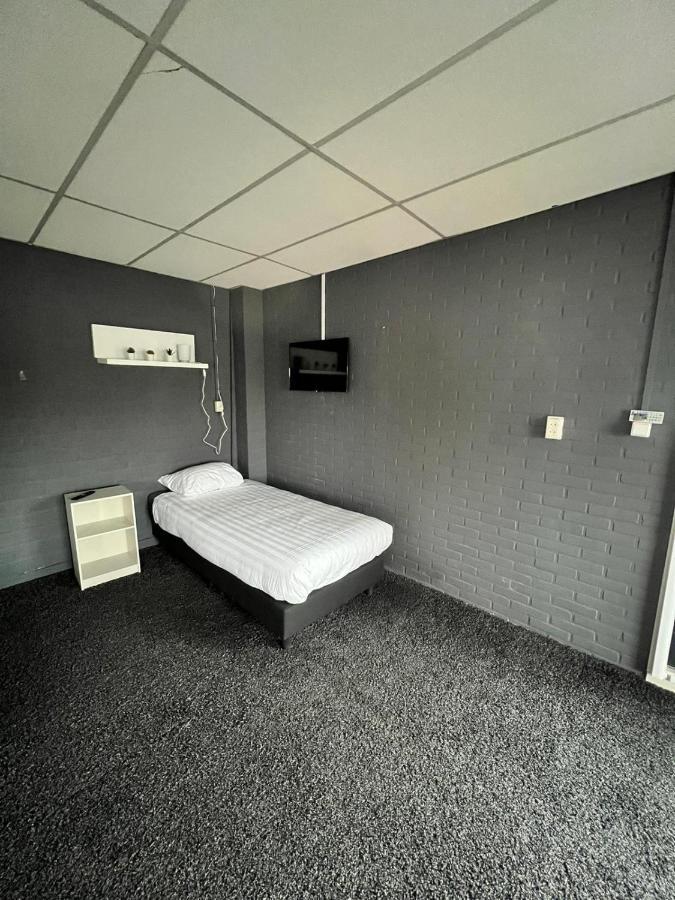 Hotel De Raket Rogat 외부 사진
