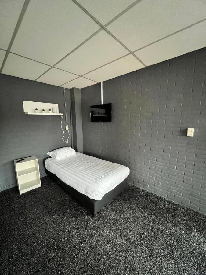 Hotel De Raket Rogat 외부 사진